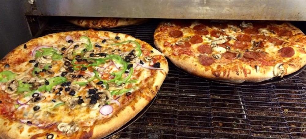 Cosmo's Pizza Corolla Light