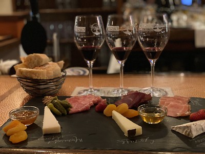 Trio Restaurant & Market