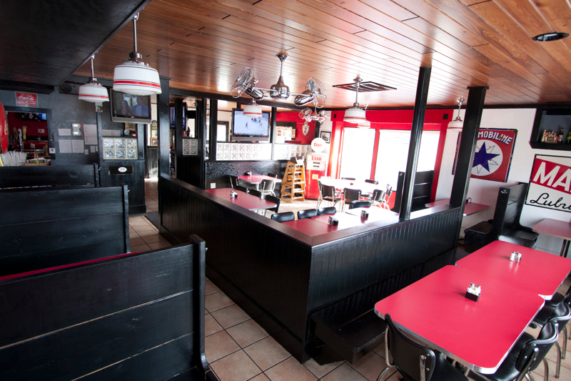 Lucky 12 Tavern